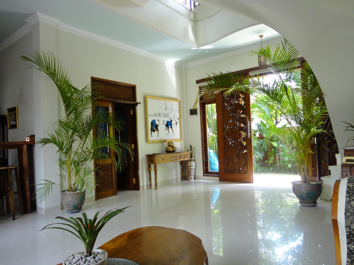 Seminyak Hideaway Hotel Buitenkant foto